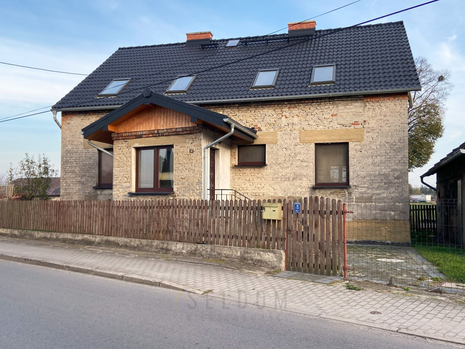 Dom Sprzedaż Schodnia ks. Piotra Gołąba 1